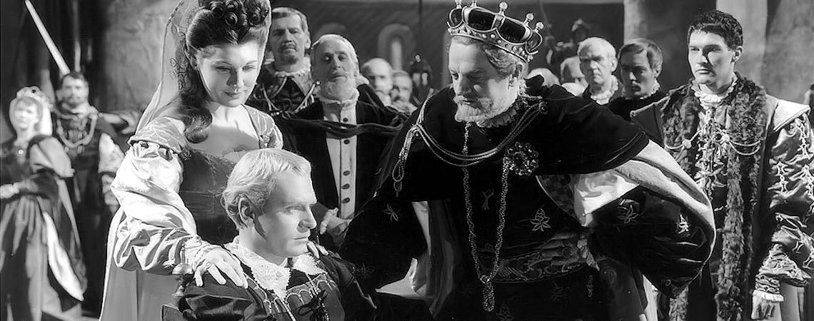Laurence Olivier, Eileen Herlie, Terence Morgan, Basil Sydney | "Hamlet" (1948) *
