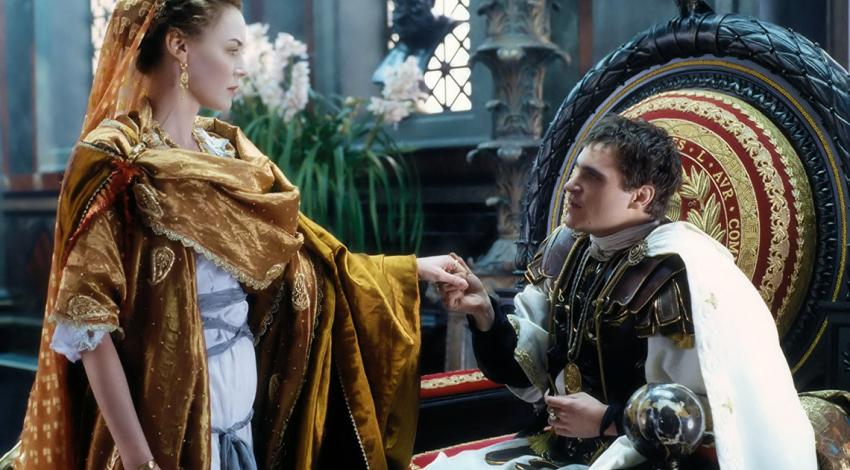 Connie Nielsen, Joaquin Phoenix | "Gladiator" (2000) *
